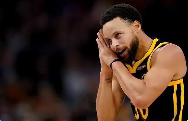 网球战术调整奏效,成功扭转局势 网球战术调整奏效,成功扭转局势