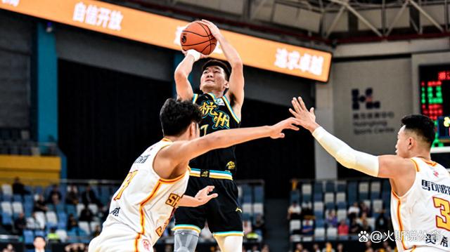 山东队险胜吉林队,孙铭徽带队取胜 山东队险胜吉林队,孙铭徽带队取胜