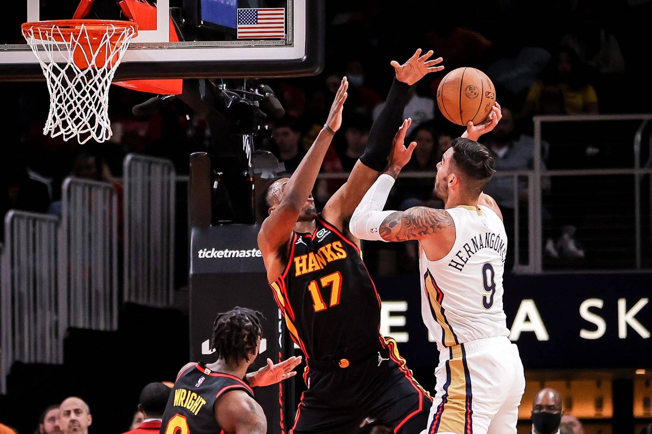 勒沃库森鏖战美国，戈麦斯带队取胜