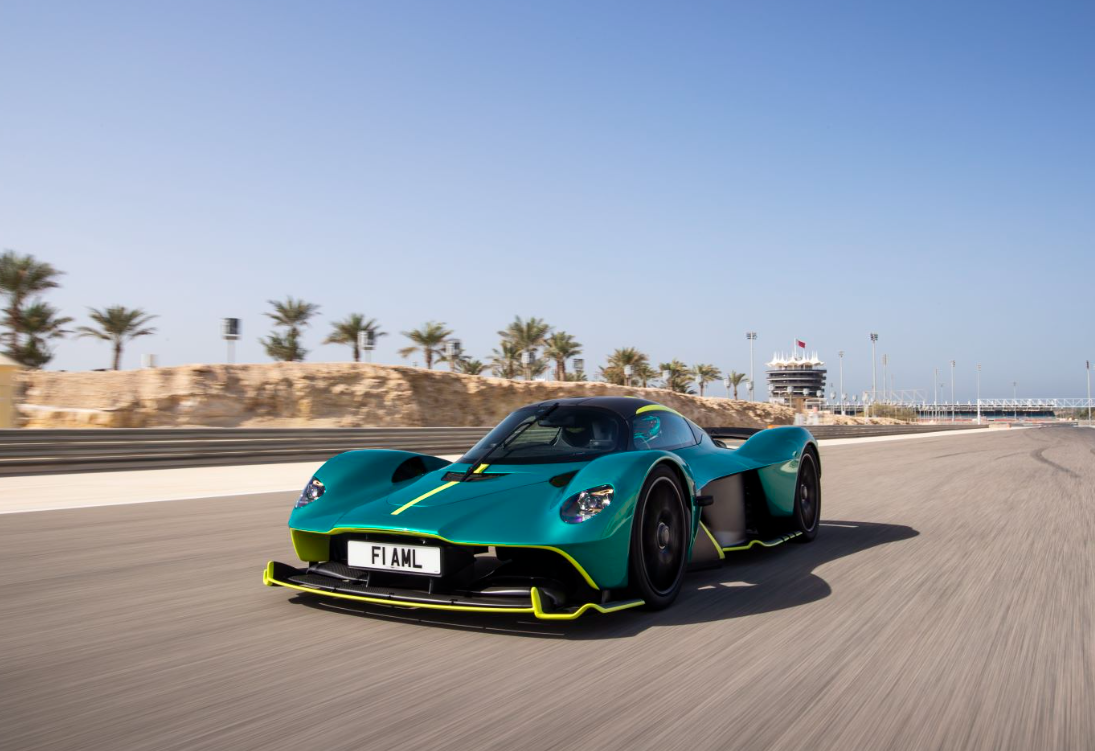 阿斯顿马丁绝杀梅赛德斯，皮亚斯特里高光表现