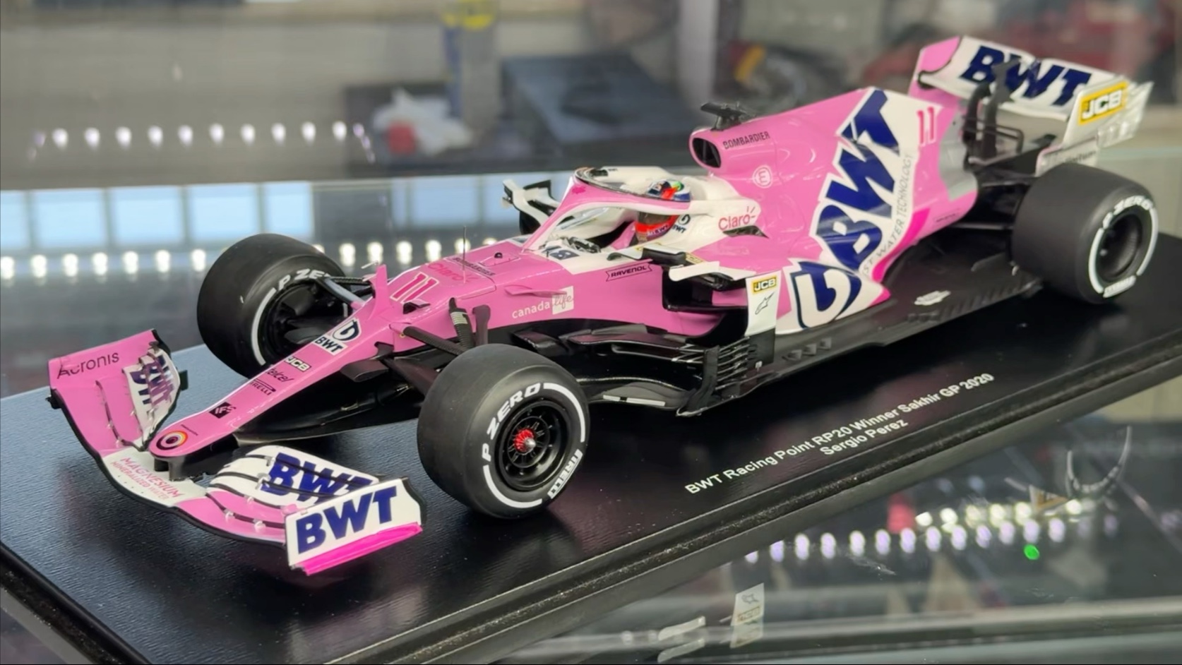 索伯车队逆转梅赛德斯，佩雷兹惊艳四座