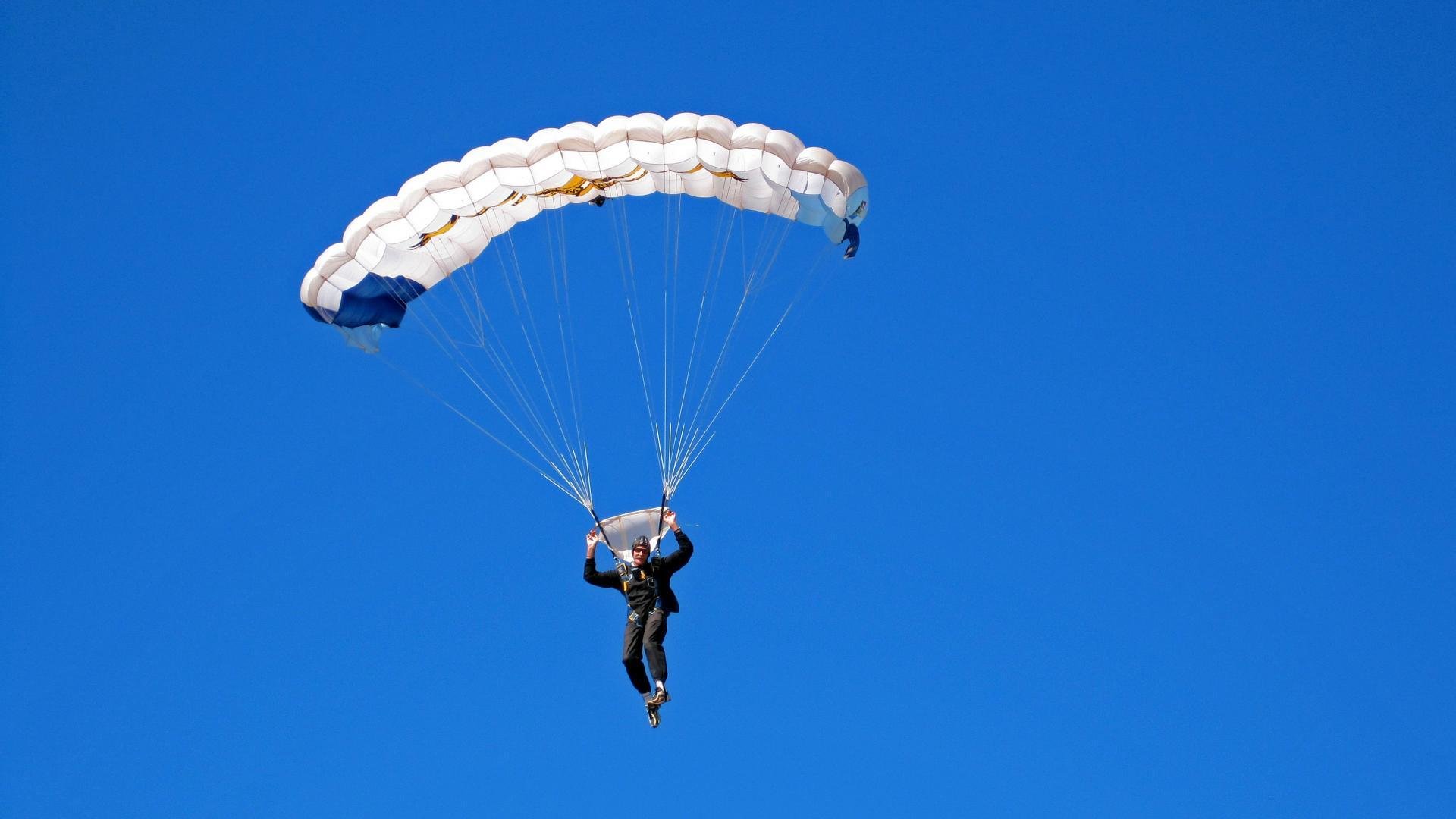 横刀立马！米切尔勇士阵前连斩15分，步行者防线一夜回到解放前