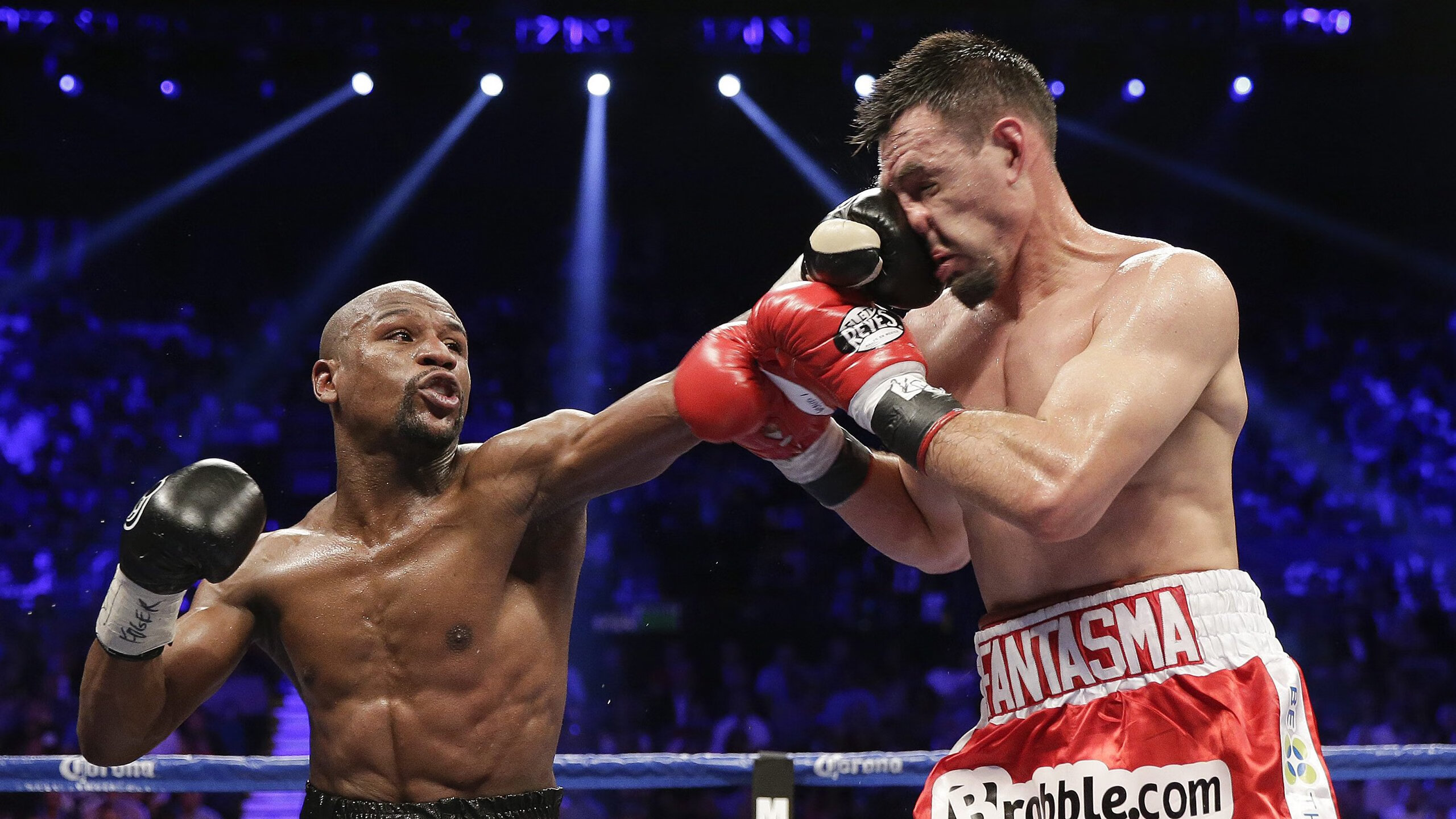 当桑巴铁蹄踏碎绿茵，三笘薰的超车程式如何统治虚拟F1赛道